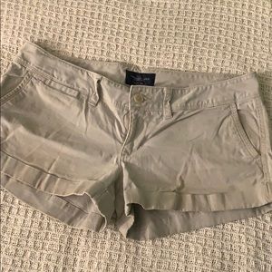 American eagle khaki shorts